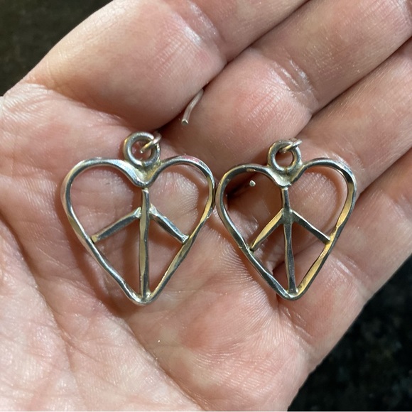 Vintage Silver Peace Heart Earrings Handcasted - Picture 1 of 1